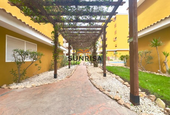 Apartamento · Reventa - Torrevieja · Punta Prima · Alicante · España