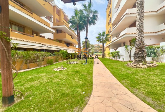 Apartamento · Reventa - Torrevieja · Punta Prima · Alicante · España