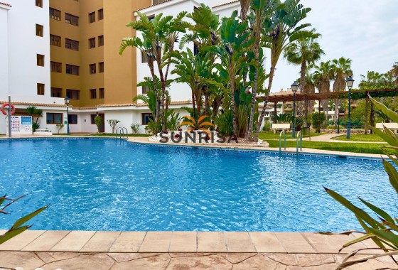 Apartamento · Reventa - Torrevieja · Punta Prima · Alicante · España