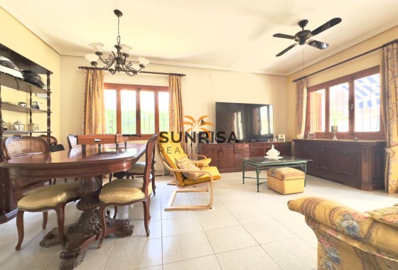 Villa · Resale - Orihuela Costa · La Zenia · Alicante · Spain