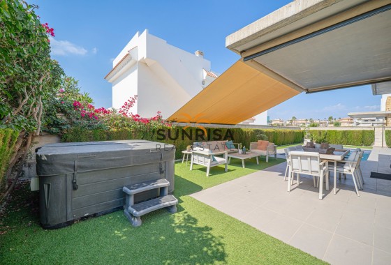 Villa · Herverkoop - Ciudad Quesada · Lo Pepin · Alicante · Spanje