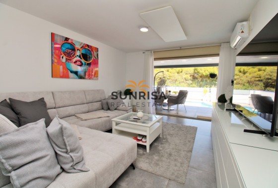 Villa · Resale - Mil Palmeras · Alicante · Spain