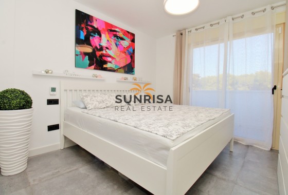 Villa · Resale - Mil Palmeras · Alicante · Spain