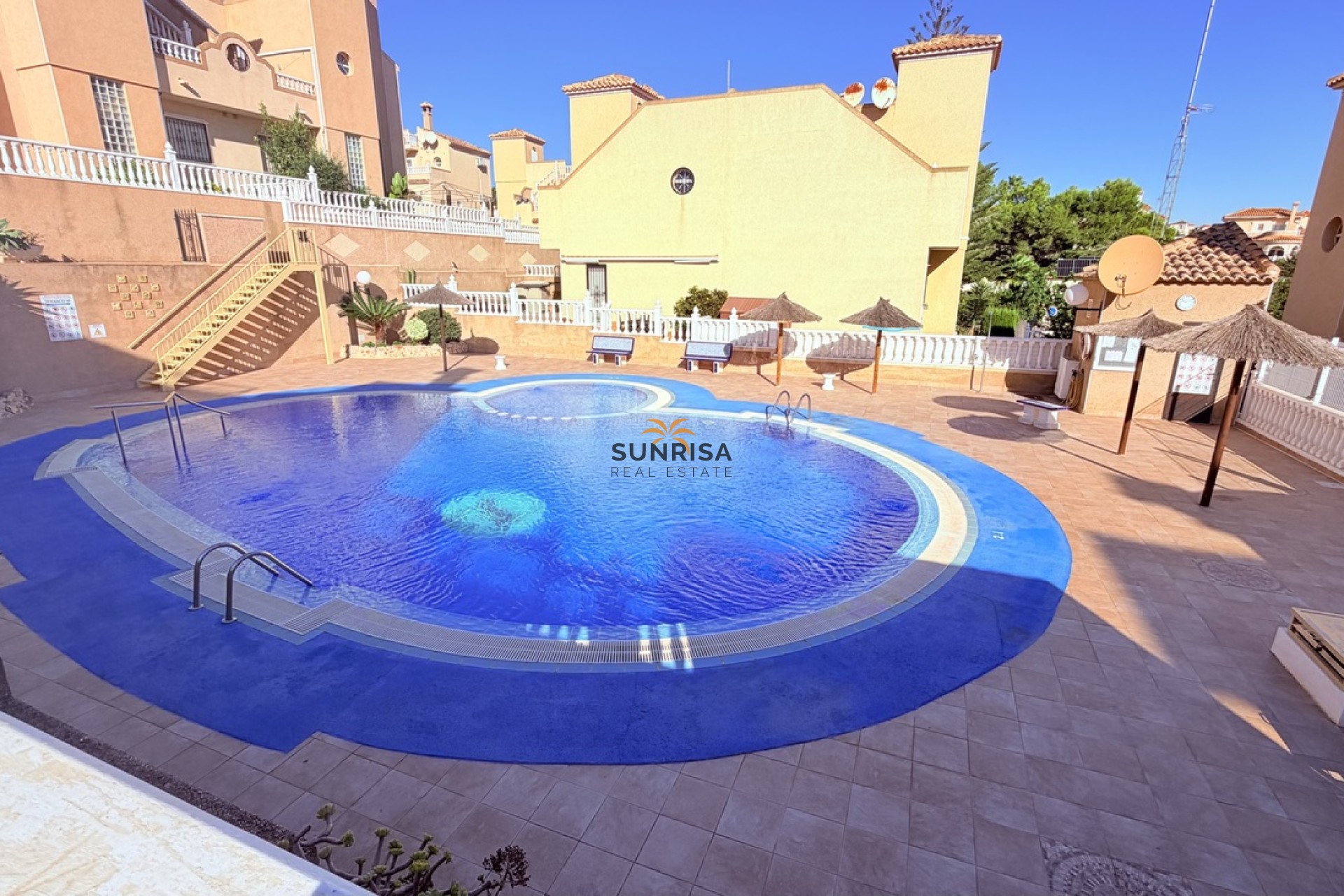 Resale - Semi-detached house - Orihuela Costa