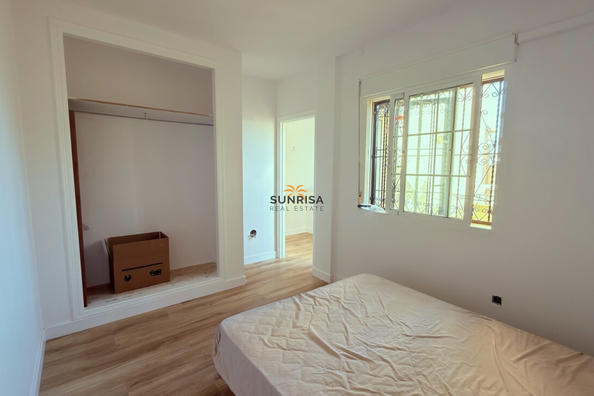 Resale - Semi-detached house - Orihuela Costa