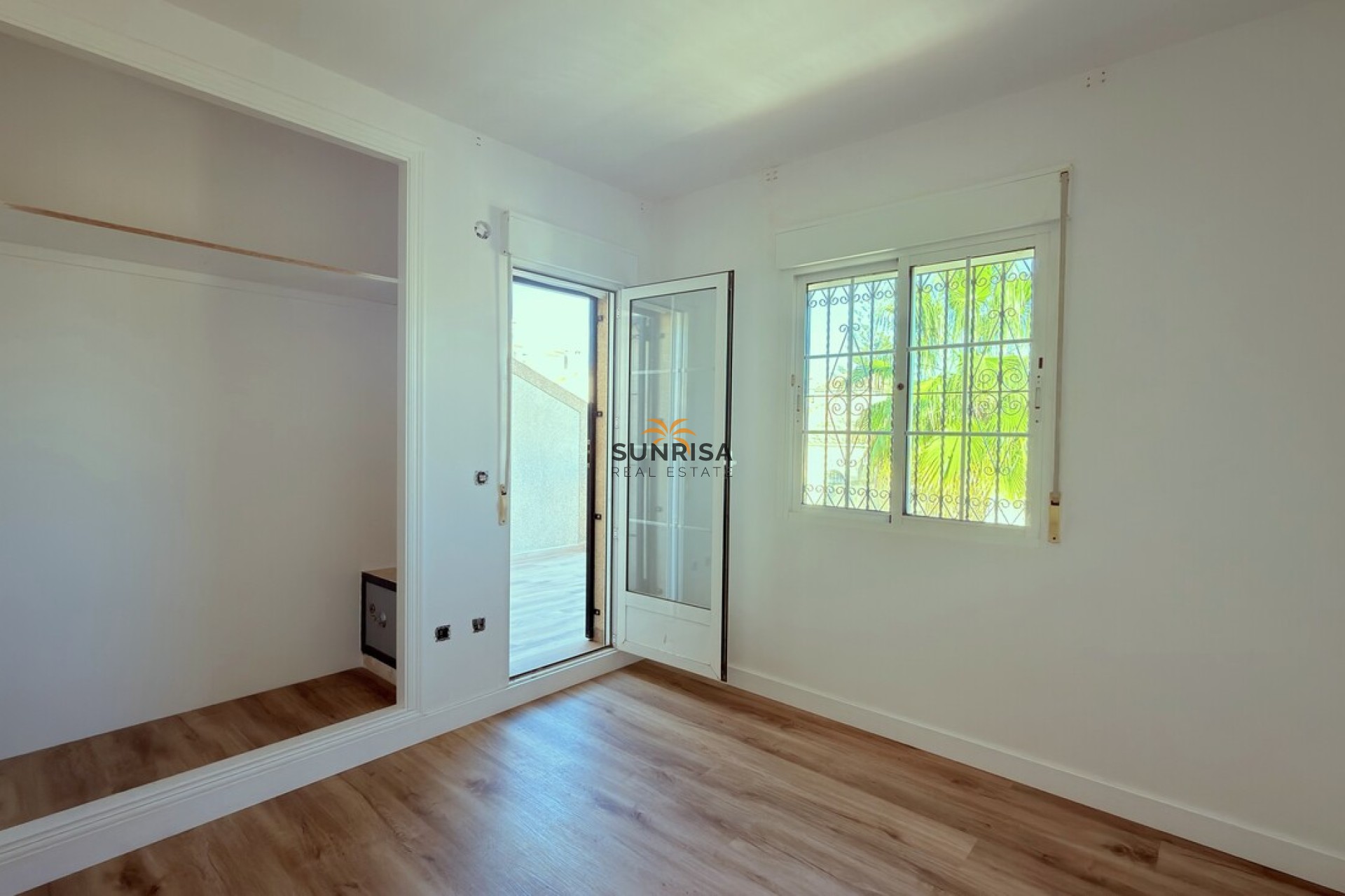 Resale - Semi-detached house - Orihuela Costa