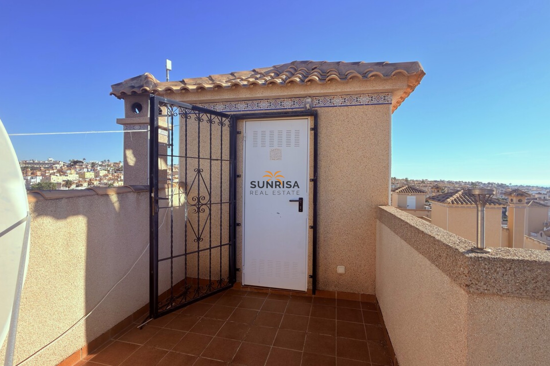 Resale - Semi-detached house - Orihuela Costa