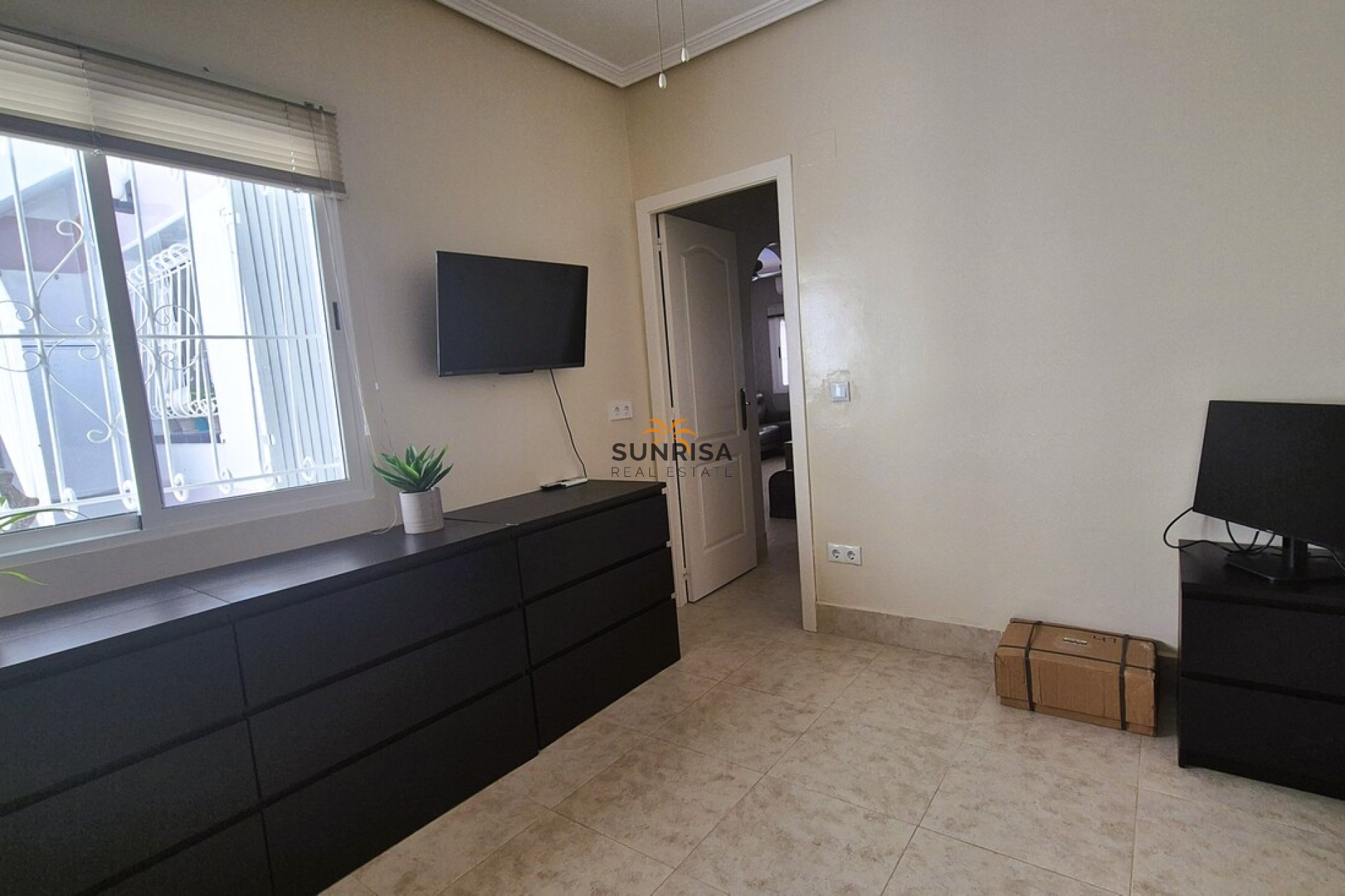 Resale - Semi-detached house - Orihuela Costa