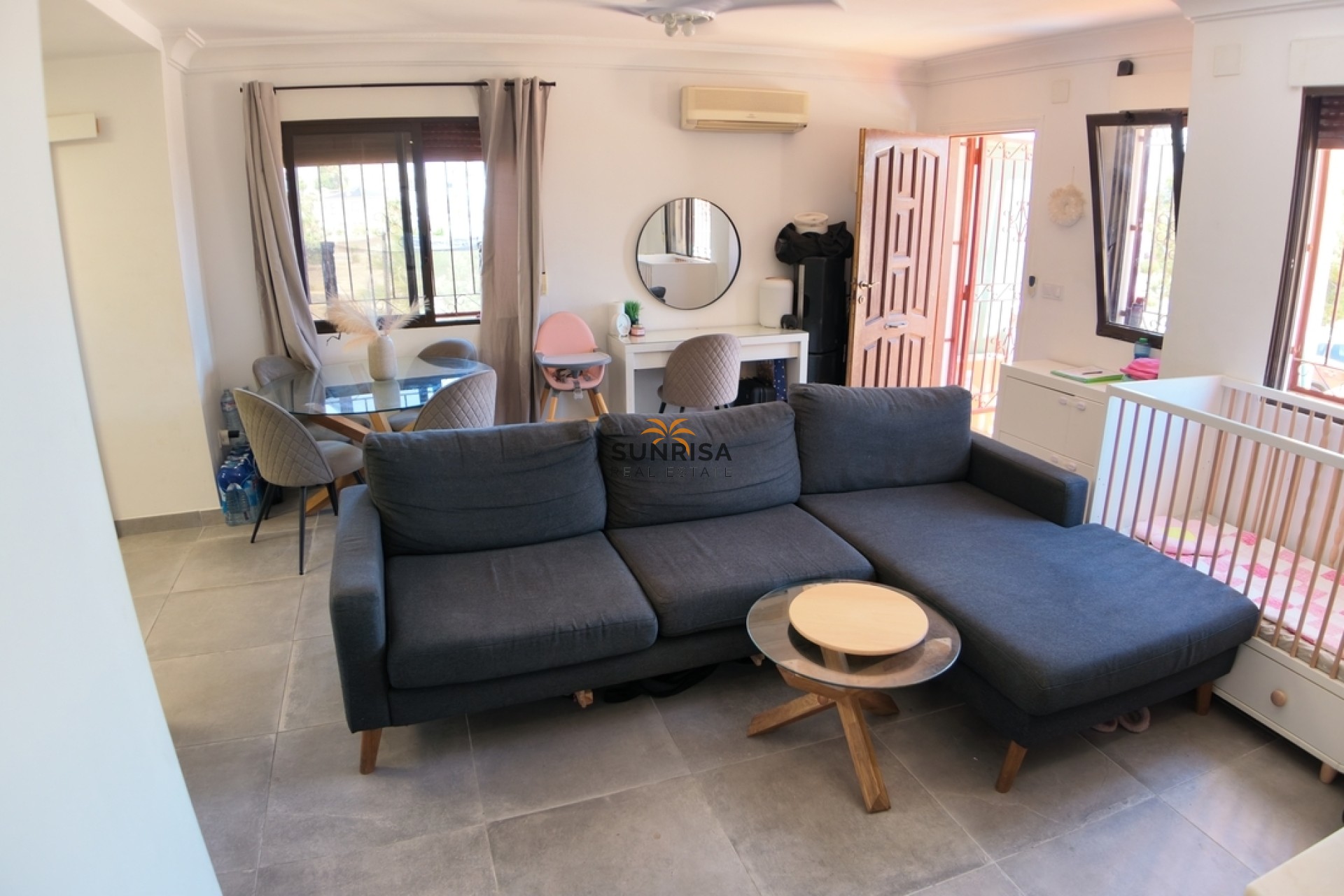 Resale - Villa - Orihuela Costa