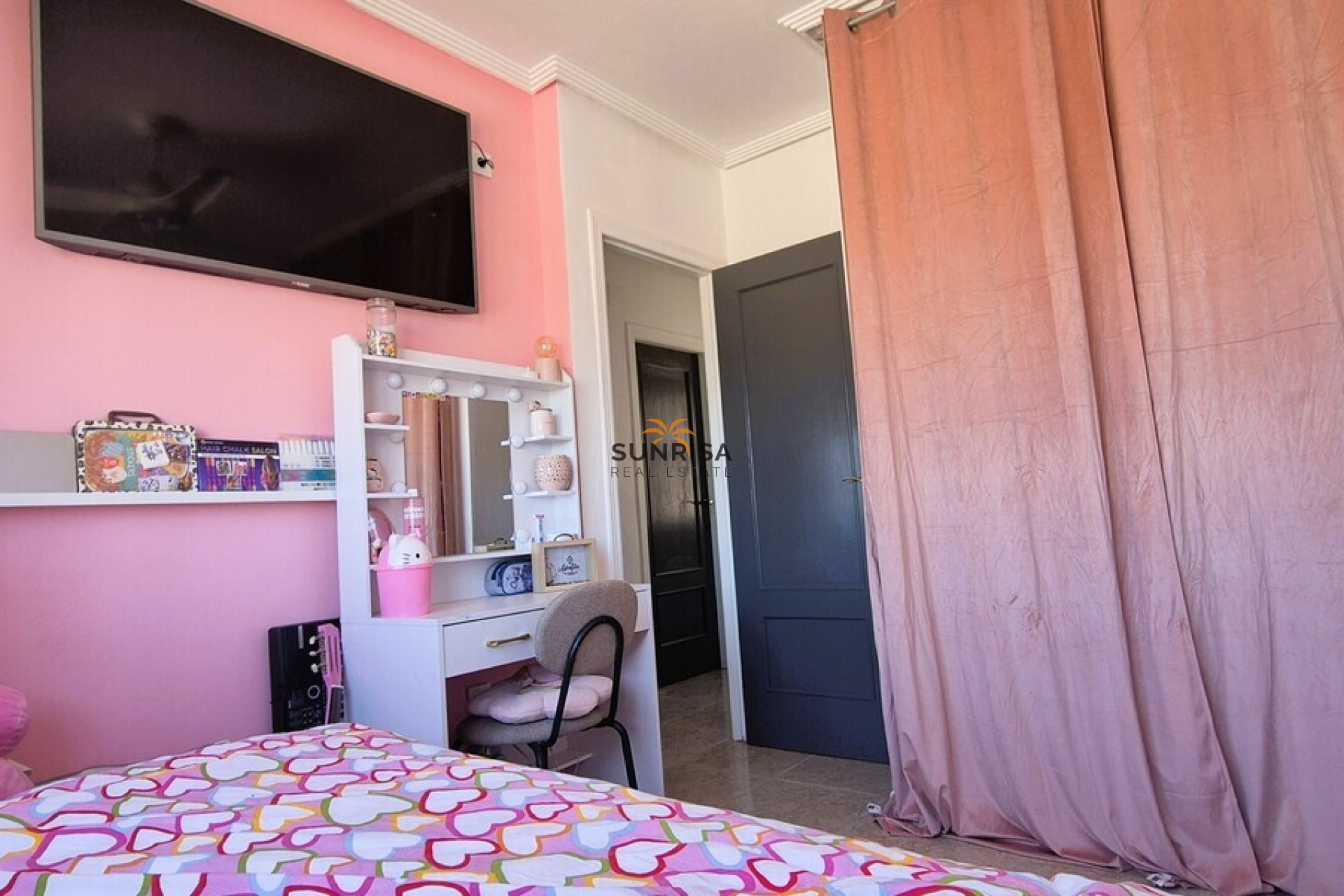Resale - Villa - Orihuela Costa