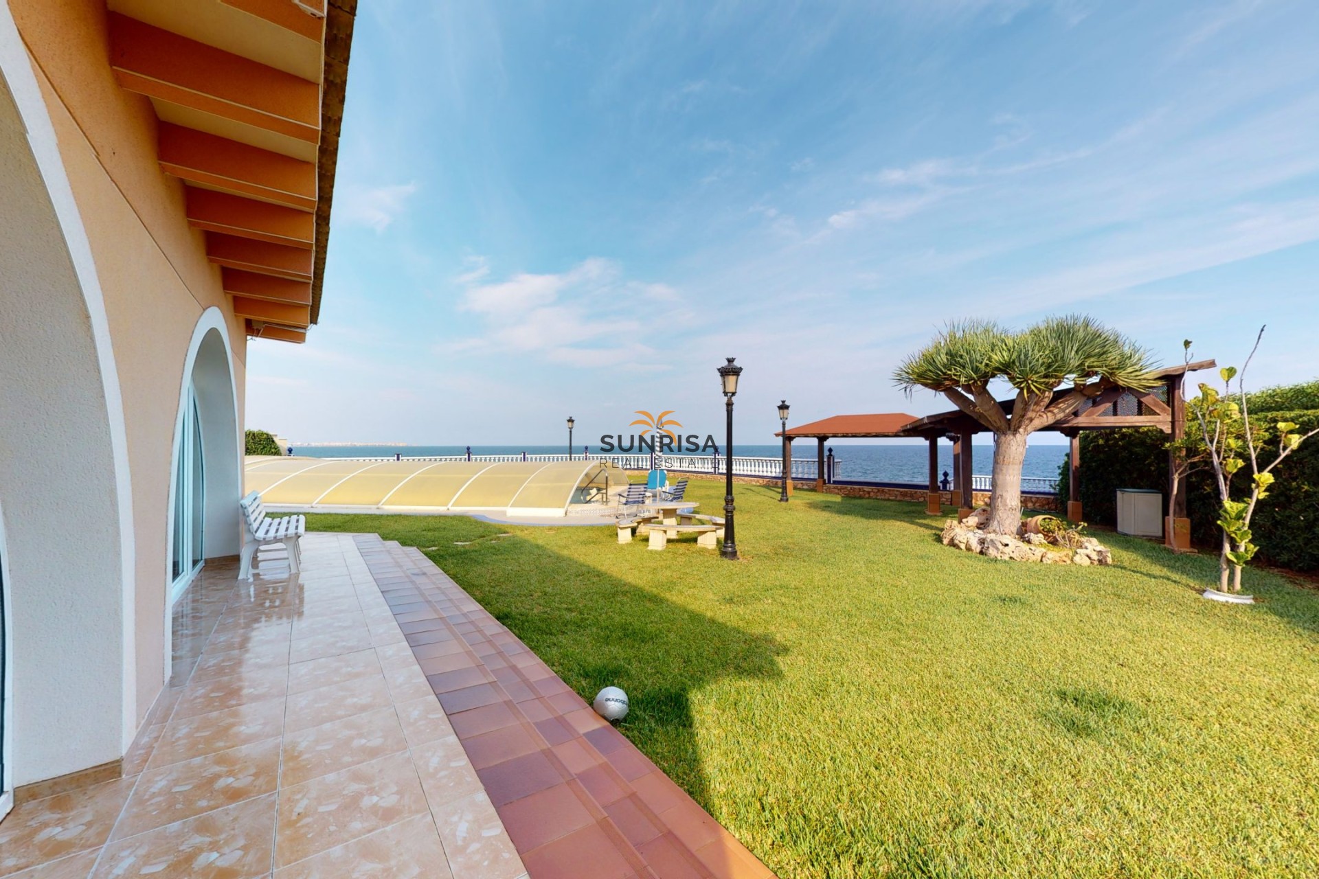 Herverkoop - Villa - Orihuela Costa