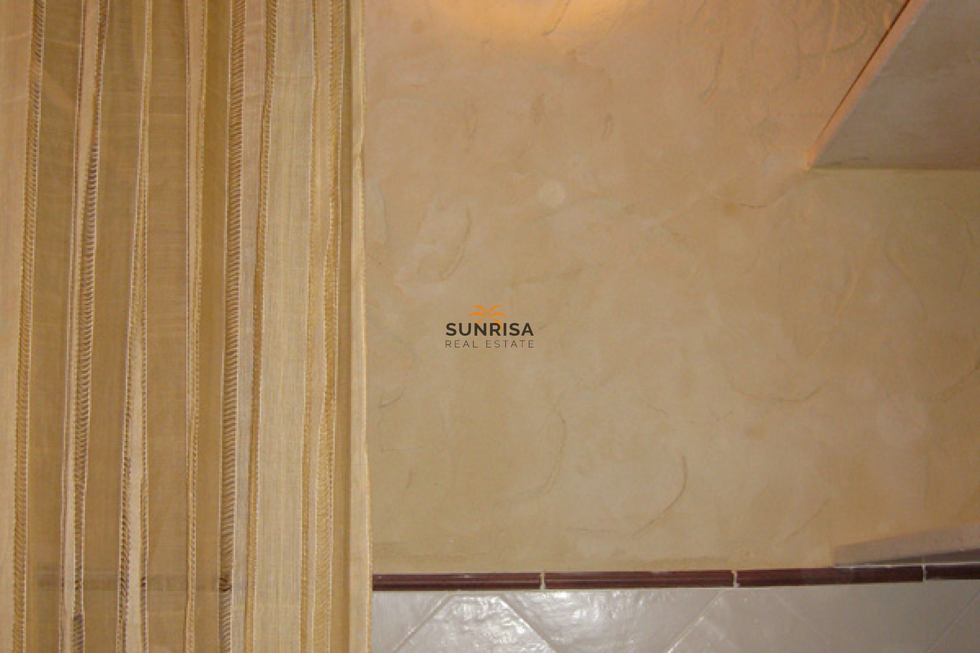 Resale - Villa - Benferri