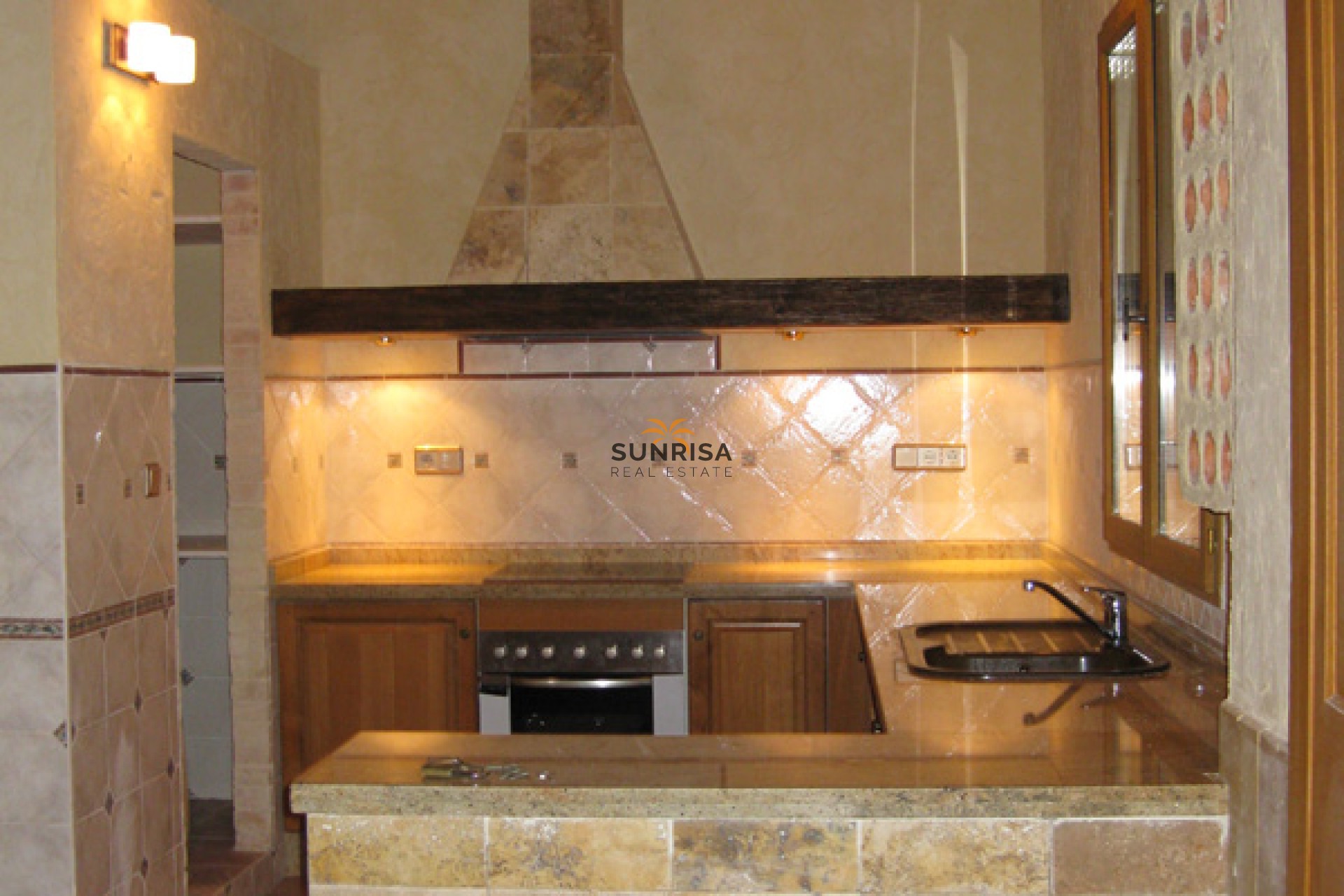 Resale - Villa - Benferri