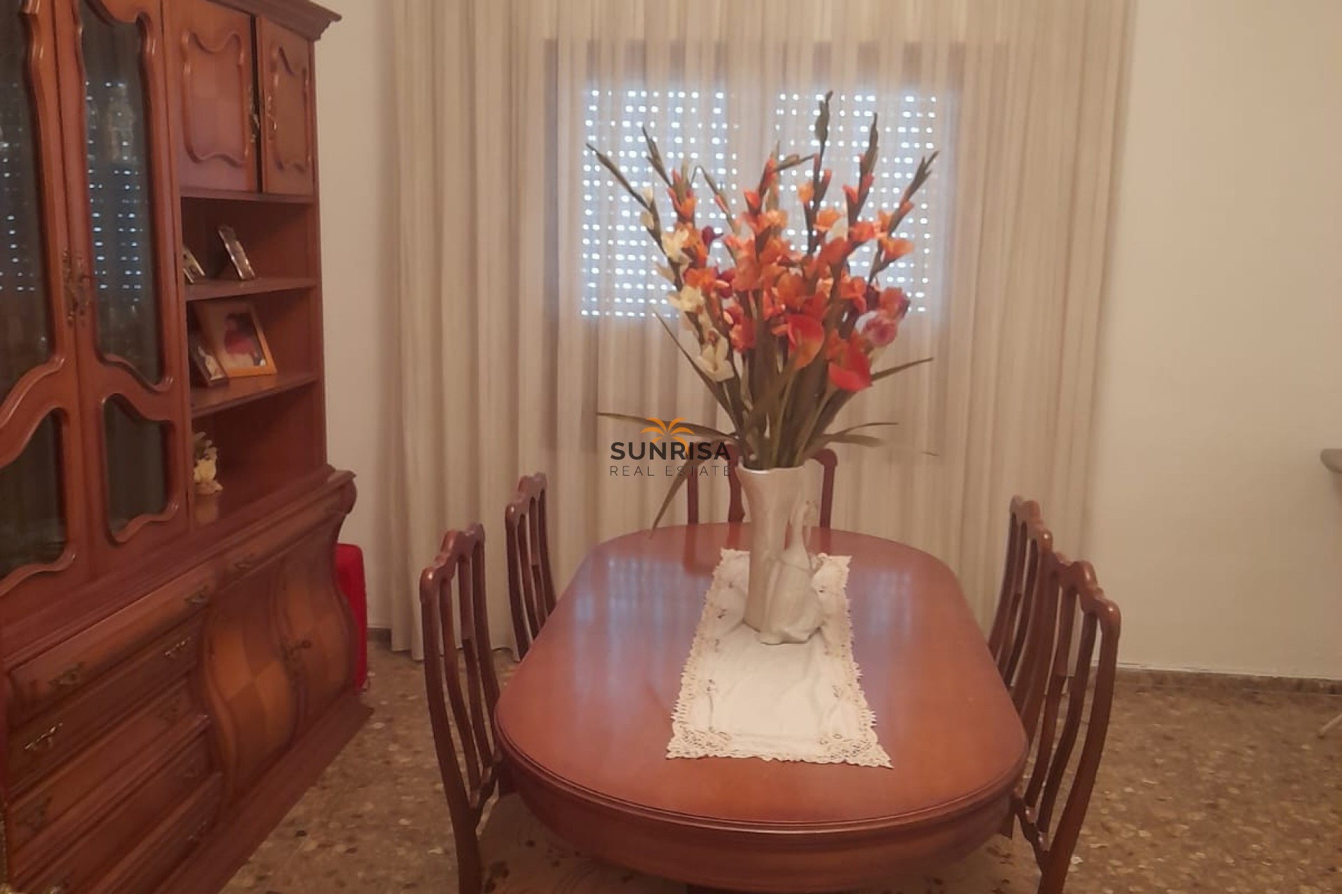 Resale - House - San Isidro