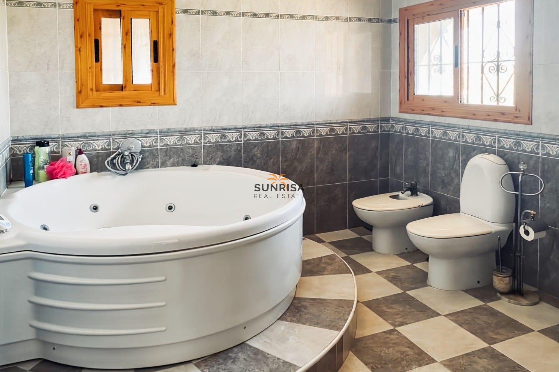 Herverkoop - Villa - Torrevieja