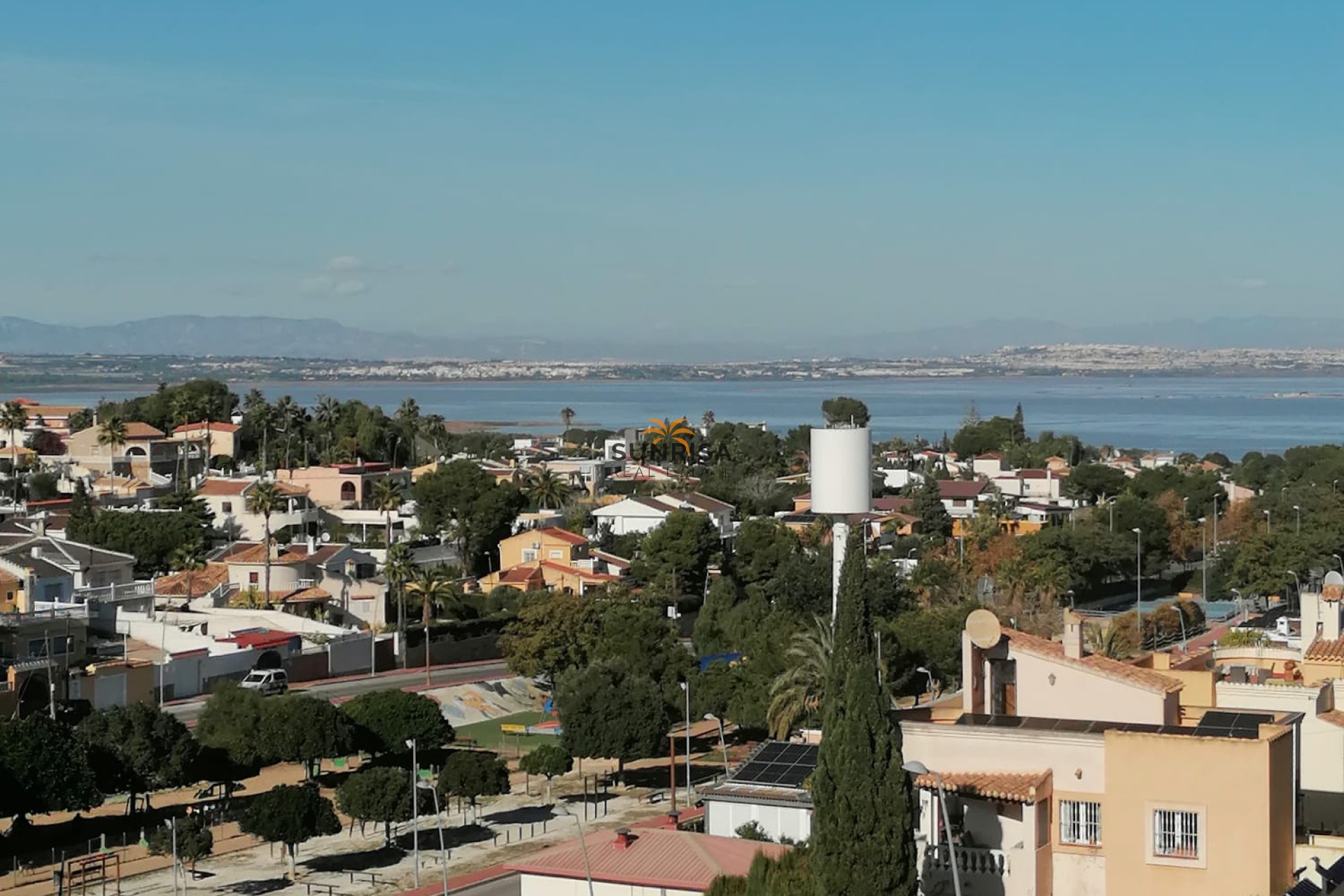 Herverkoop - Villa - Torrevieja