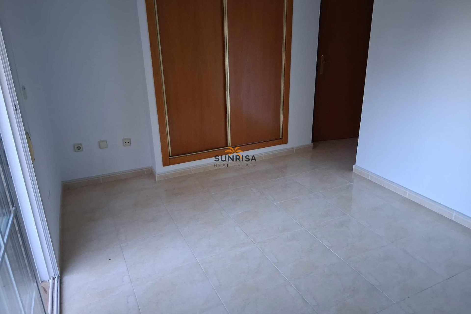 Resale - Bungalow - Orihuela