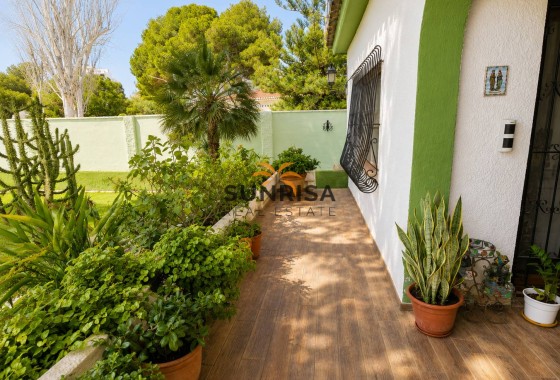 Villa · Herverkoop - Orihuela Costa · Alicante · Spanje