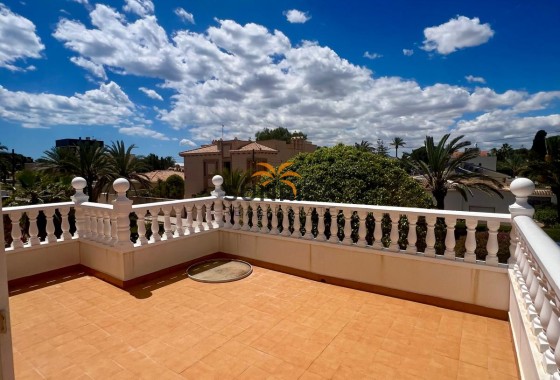 Villa · Revente - Orihuela · Orihuela Costa · Alicante · Espagne