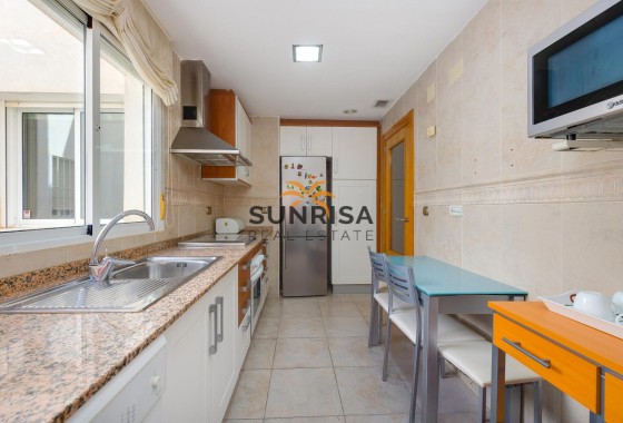 Penthouse · Resale - Torrevieja · Centro · Alicante · Spain