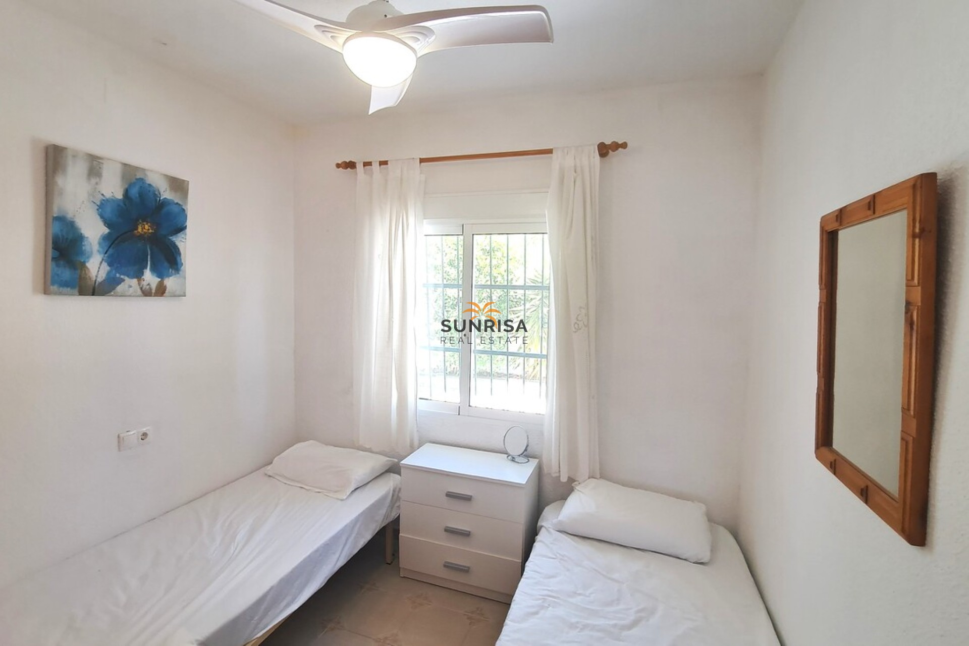 Resale - Villa - Orihuela Costa