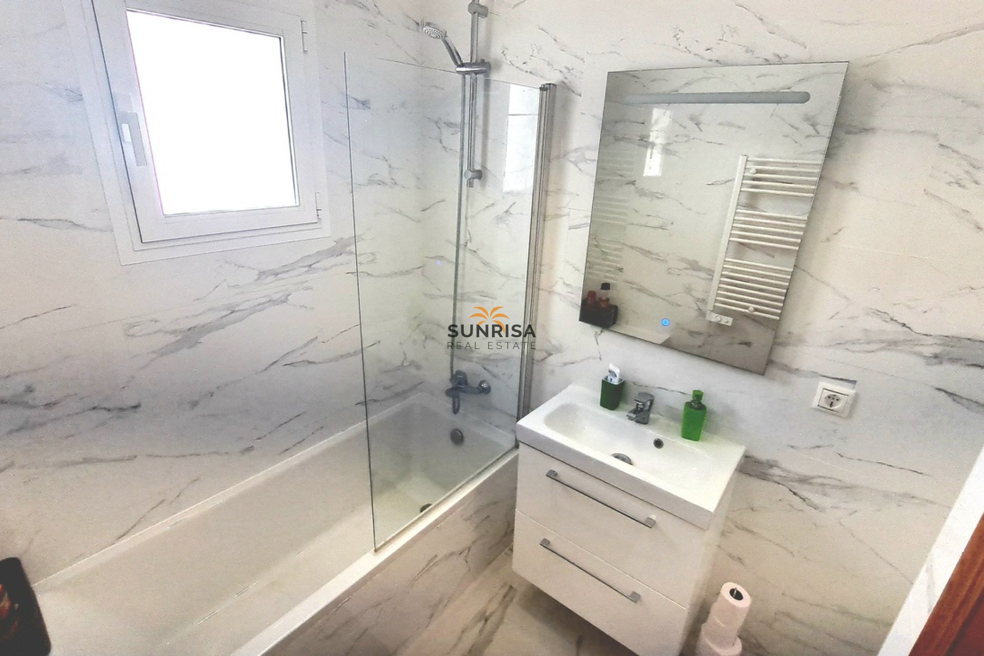 Resale - Villa - Orihuela Costa