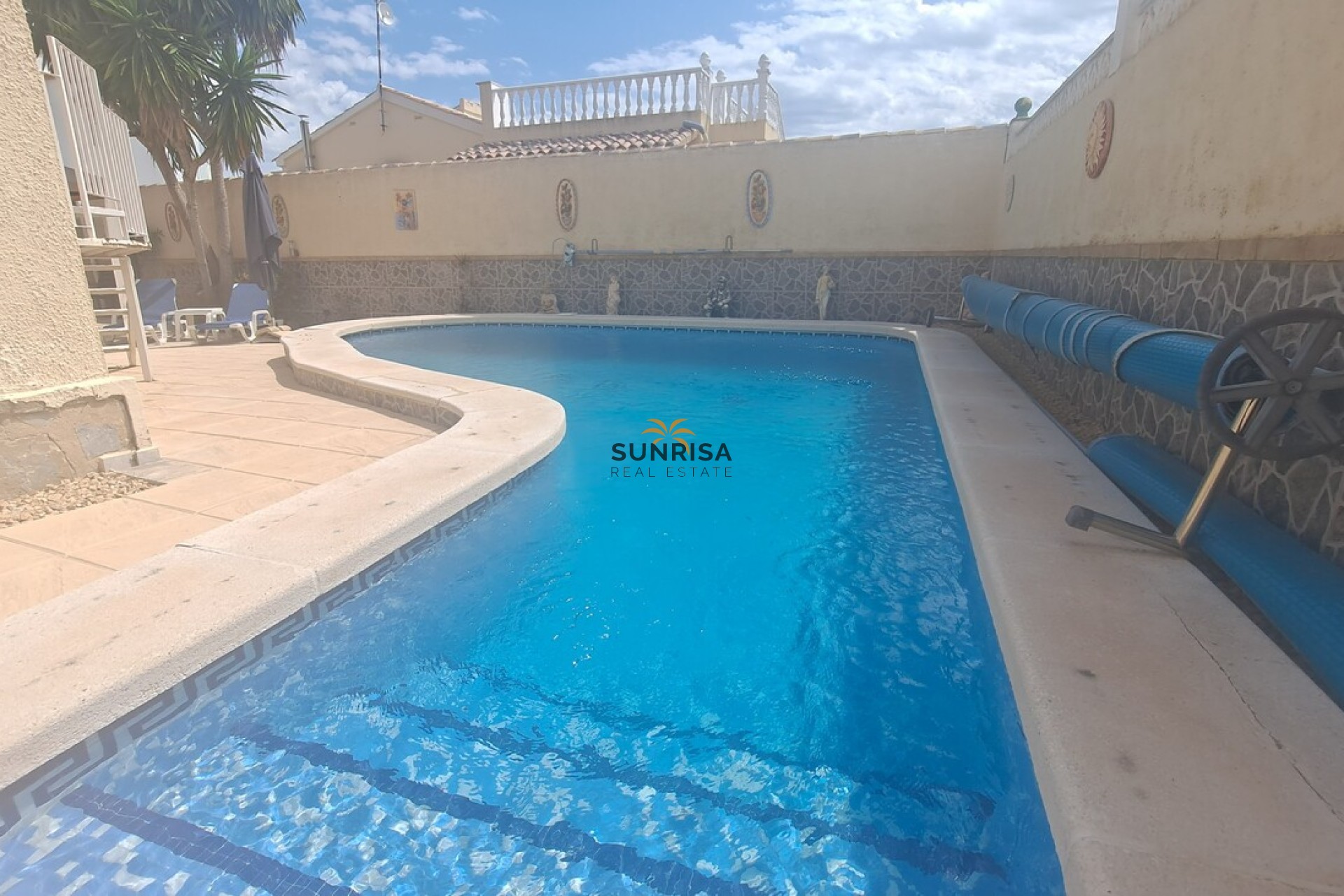 Resale - Villa - Orihuela Costa