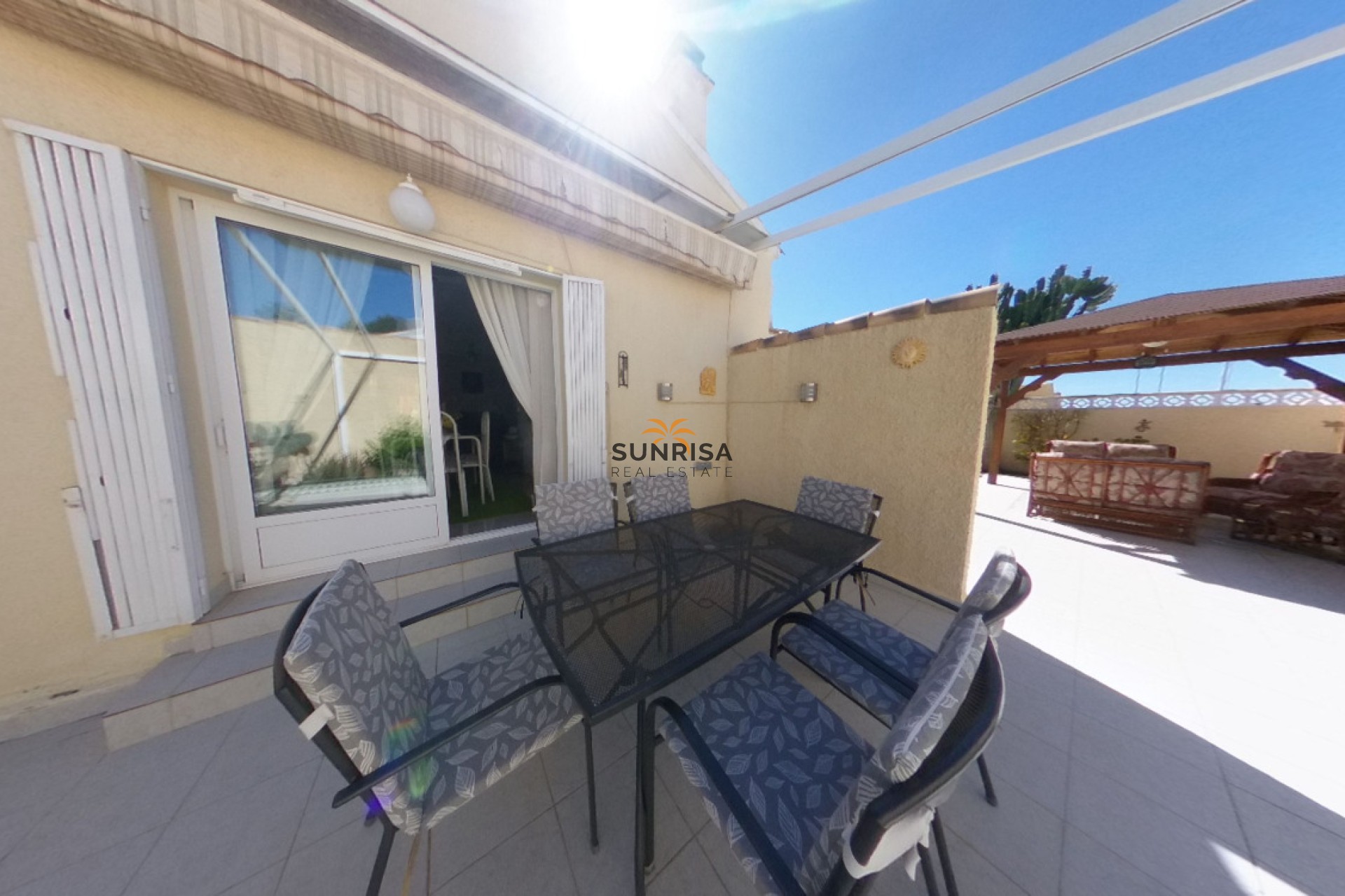 Resale - Villa - Orihuela Costa