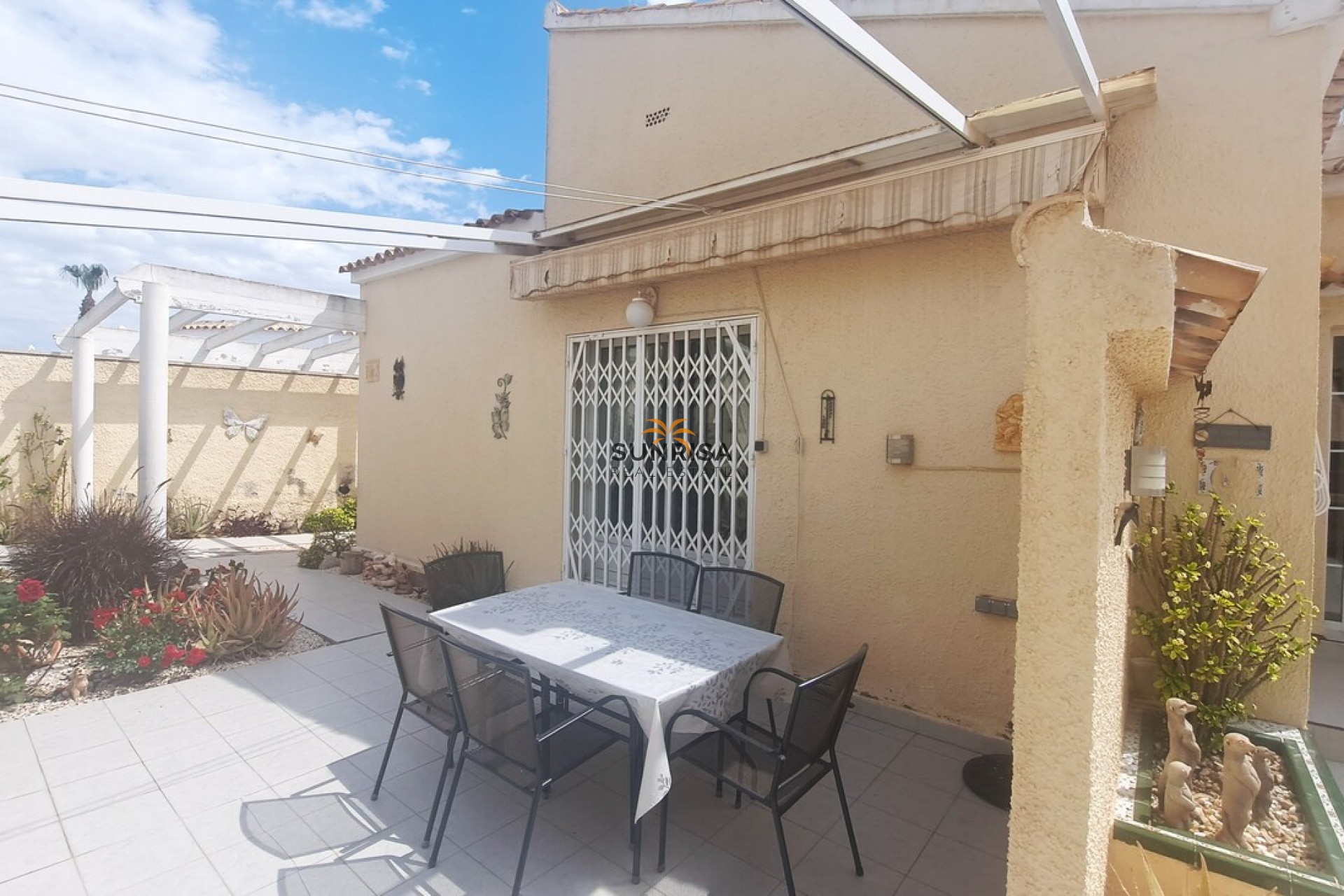 Resale - Villa - Orihuela Costa