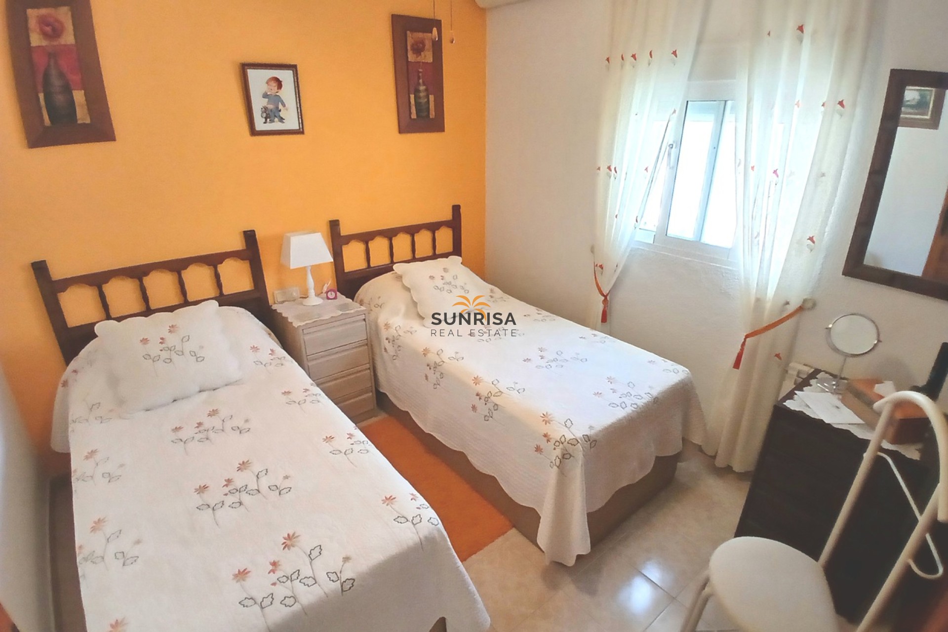 Resale - Villa - Orihuela Costa