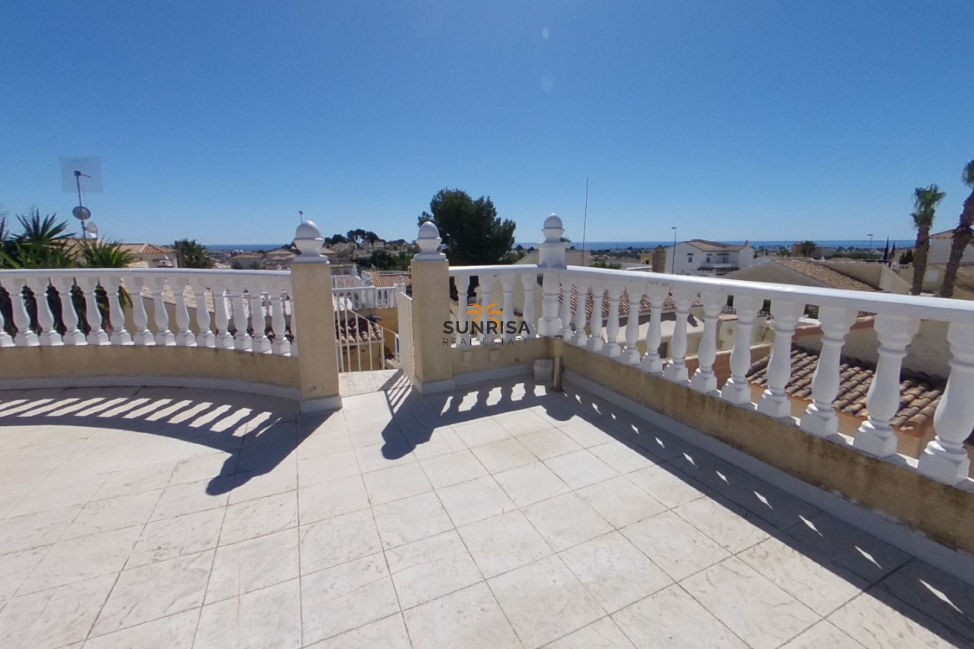 Resale - Villa - Orihuela Costa