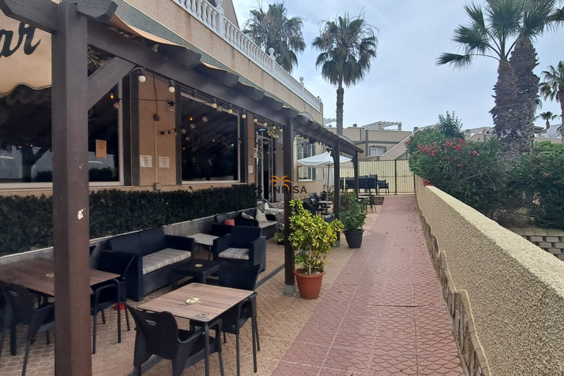 Resale - Commercial premises - Orihuela Costa