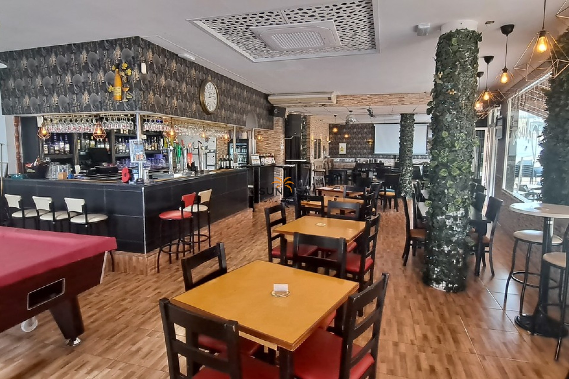 Resale - Commercial premises - Orihuela Costa