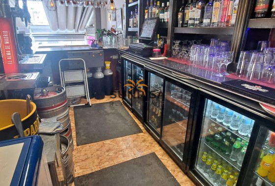 Commercial premises · Resale - Orihuela Costa · Villamartín · Alicante · Spain