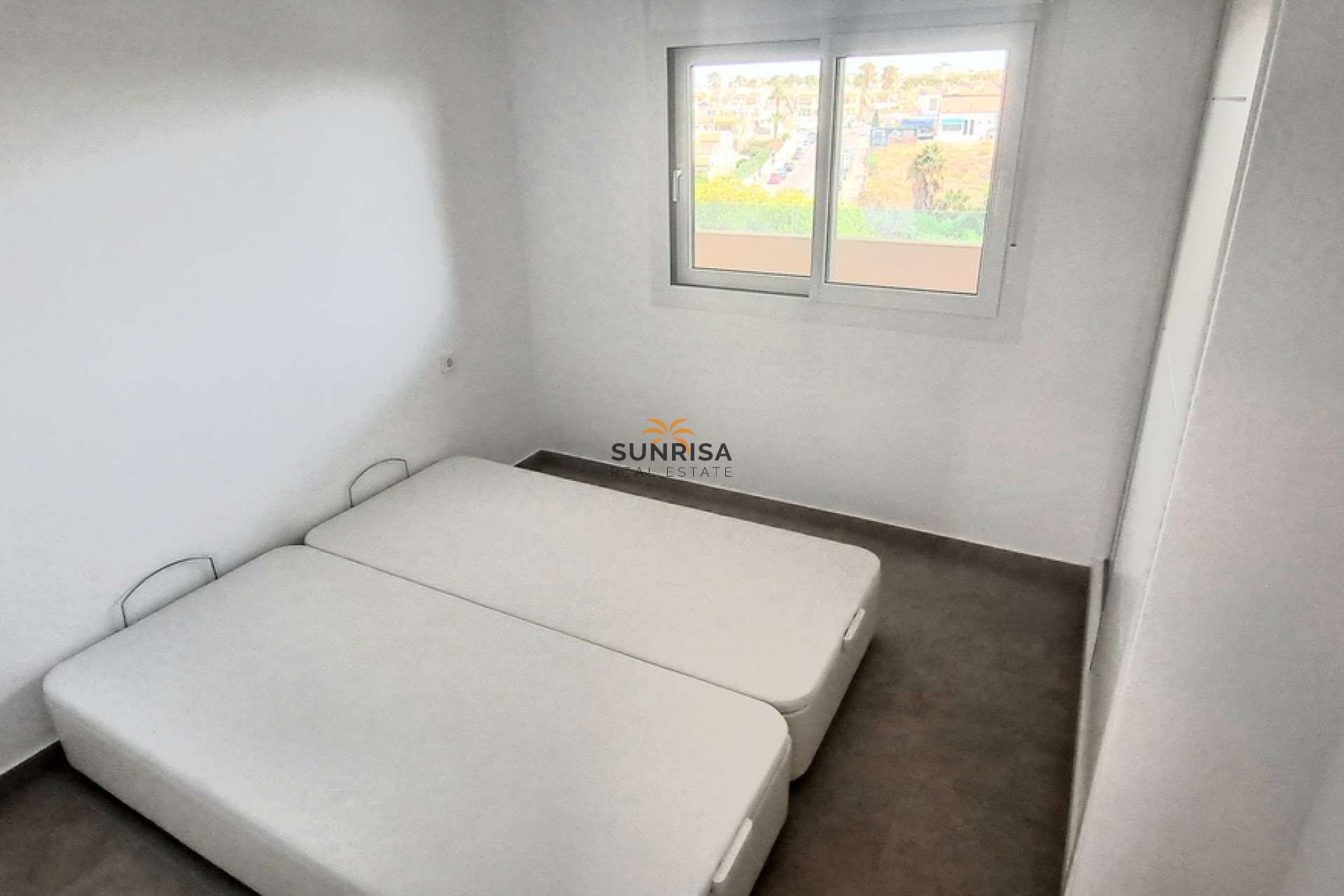 Resale - Apartment - Orihuela Costa
