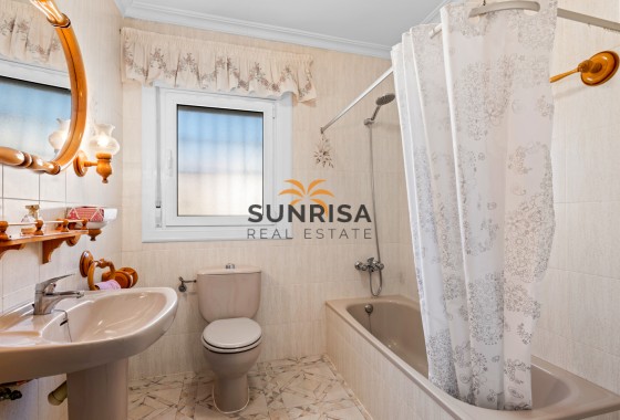 Villa · Herverkoop - Ciudad Quesada · Alicante · Spanje