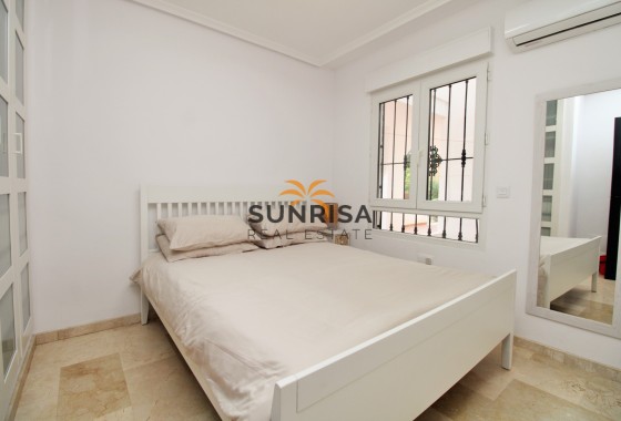 Appartement · Herverkoop - Villamartin · Alicante · Spanje