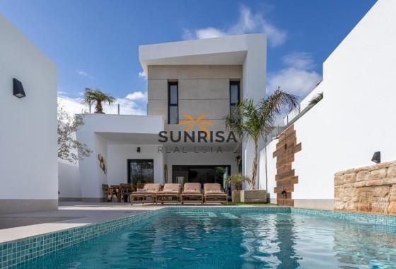 Villa · Resale - Dolores · Alicante · Spain