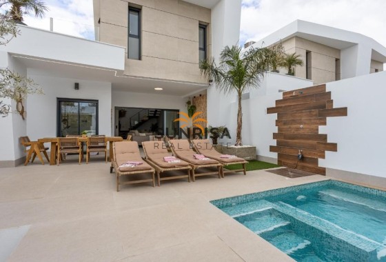 Villa · Resale - Dolores · Alicante · Spain