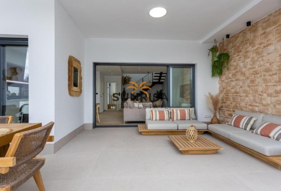 Villa · Resale - Dolores · Alicante · Spain