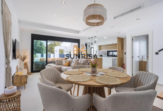 Villa · Resale - Dolores · Alicante · Spain