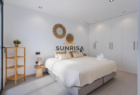 Villa · Resale - Dolores · Alicante · Spain