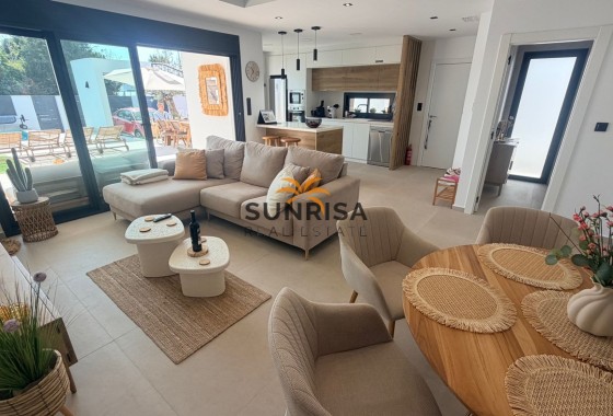 Villa · Resale - Dolores · Alicante · Spain