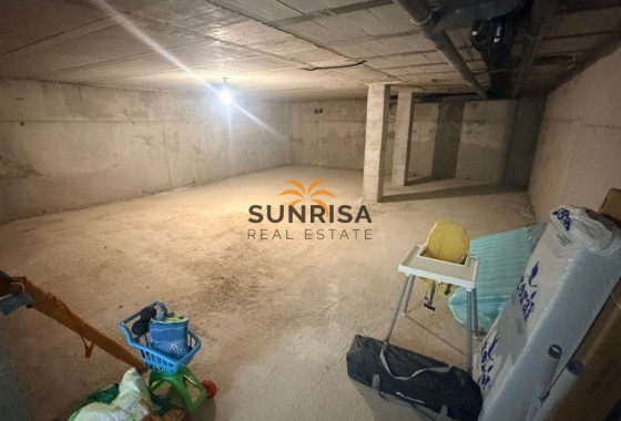 Villa · Resale - Dolores · Alicante · Spain