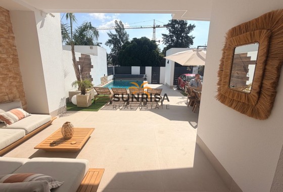 Villa · Resale - Dolores · Alicante · Spain