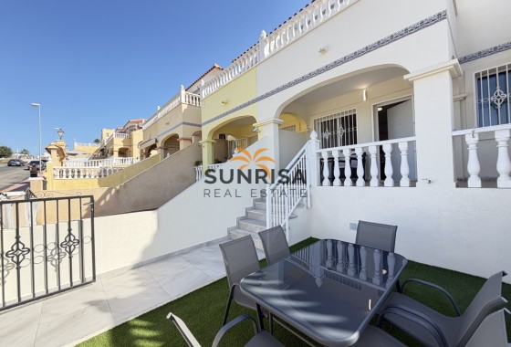 Townhouse · Resale - Villamartin · Alicante · Spain