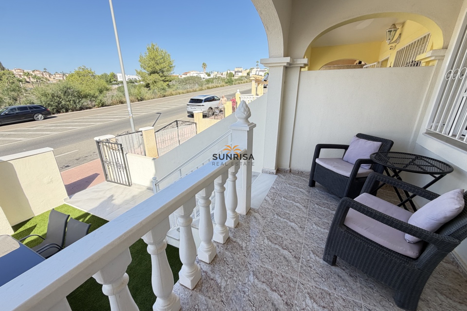 Resale - Townhouse - Villamartin