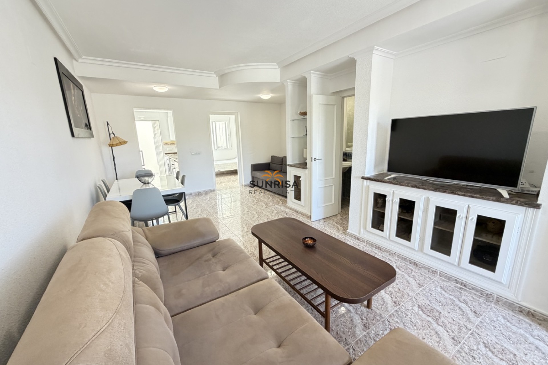 Resale - Townhouse - Villamartin