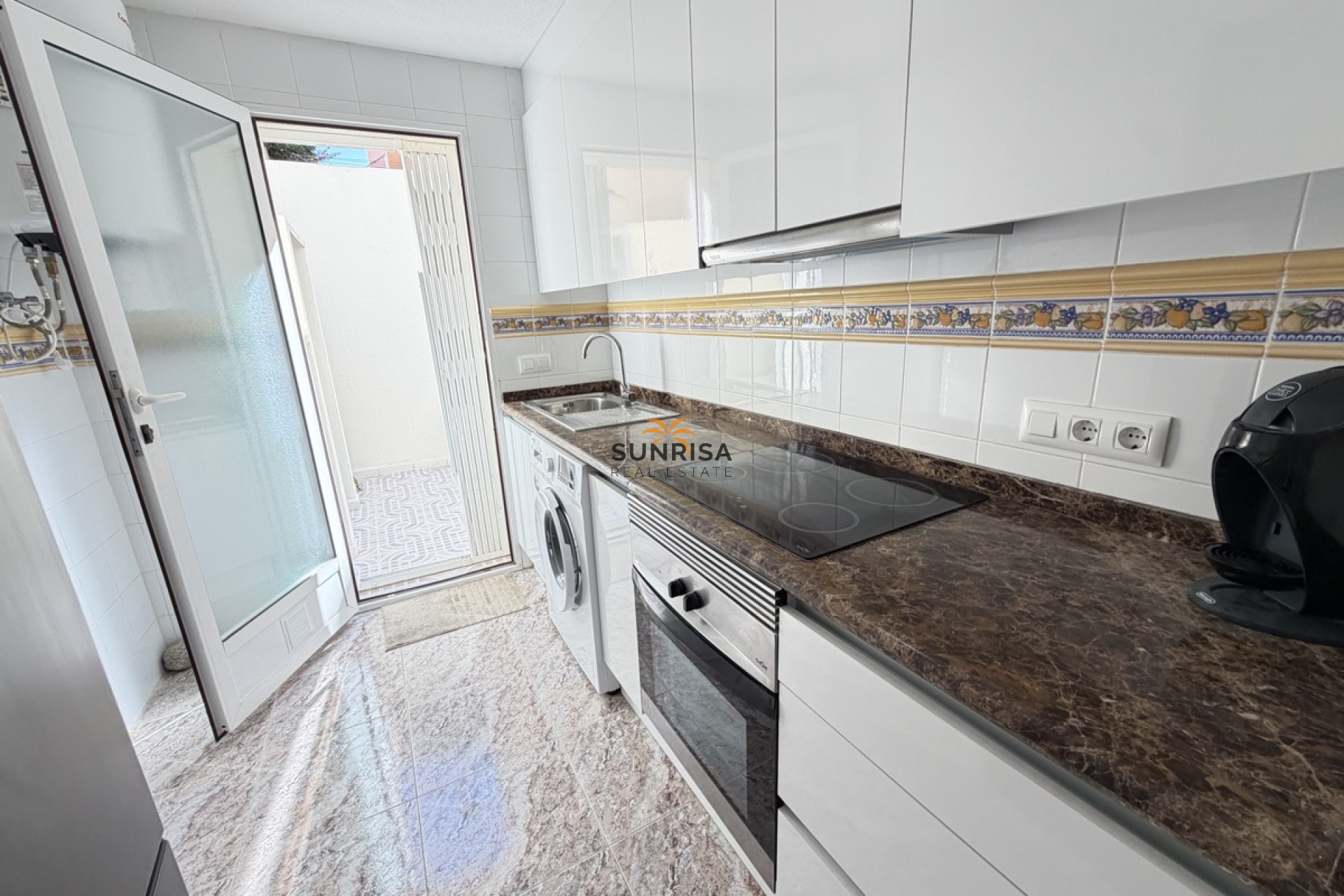 Resale - Townhouse - Villamartin