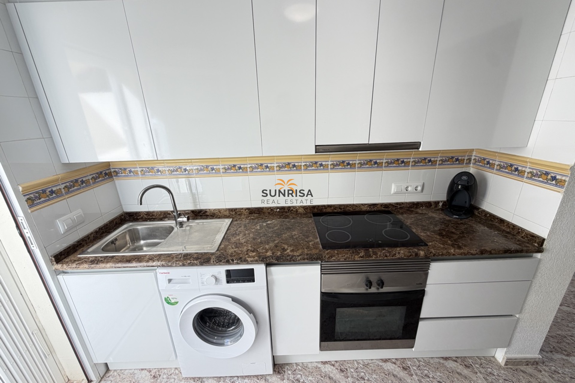 Resale - Townhouse - Villamartin
